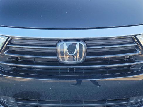 Used 2023 Honda Odyssey EX-L image 11