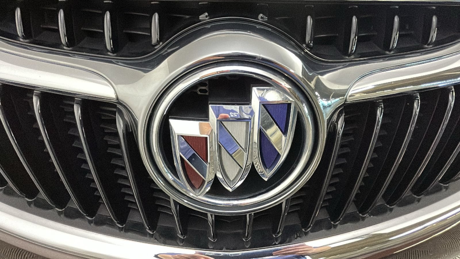 Used 2020 Buick Envision Essence FWD image 10
