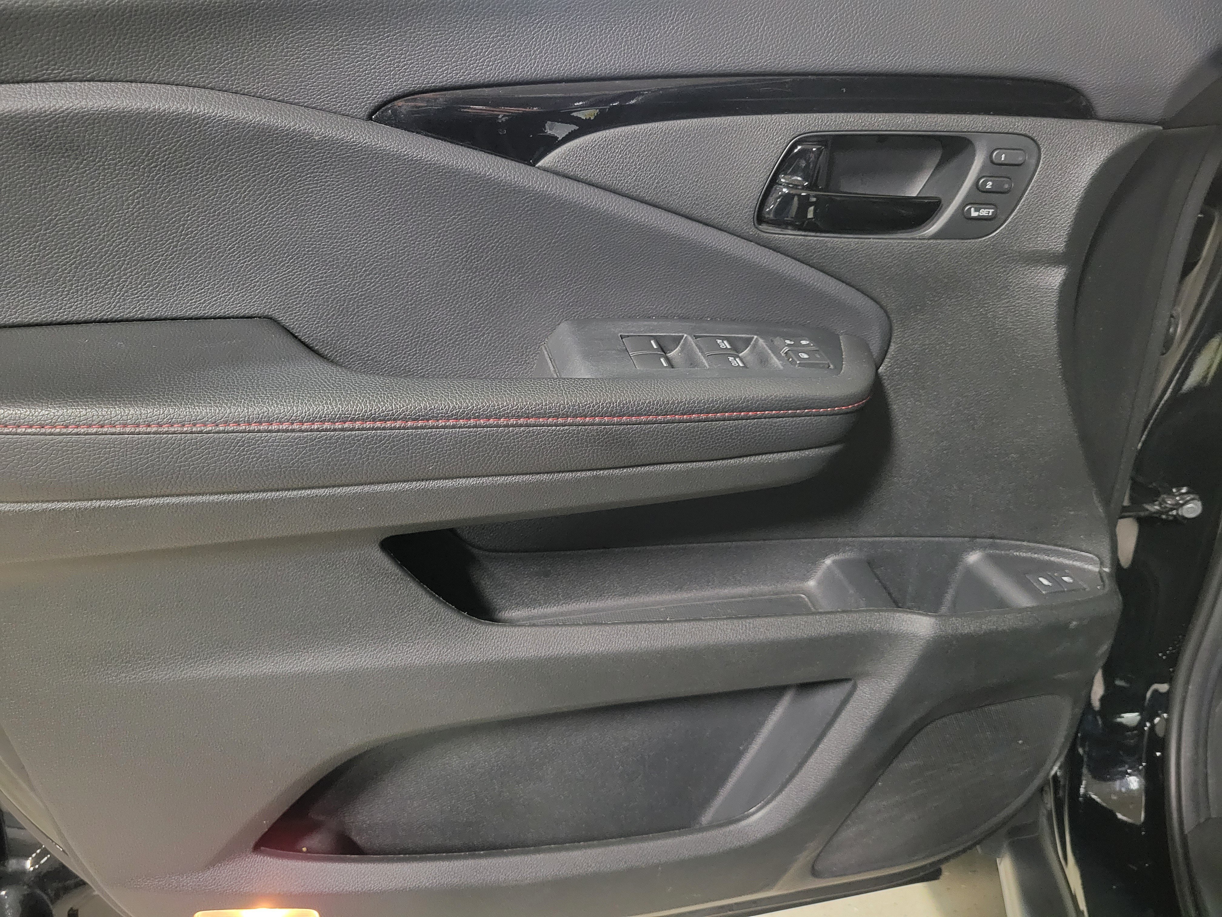 Used 2024 Honda Passport Black Edition image 20