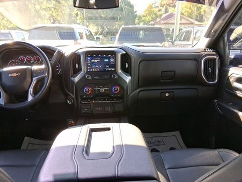 Used 2022 Chevrolet Silverado 3500 LTZ w/ LTZ Convenience Package image 28