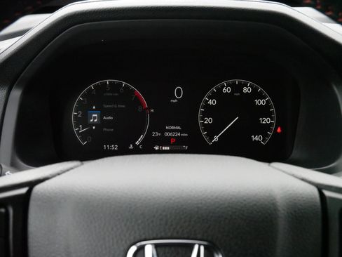 Used 2025 Honda Ridgeline TrailSport image 21