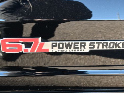 Used 2025 Ford F450 Platinum w/ Platinum Plus Package image 37