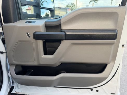 Used 2017 Ford F450 XL w/ Power Equipment Group AWD/4WD image 19