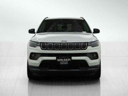 Used 2022 Jeep Compass Latitude image 8