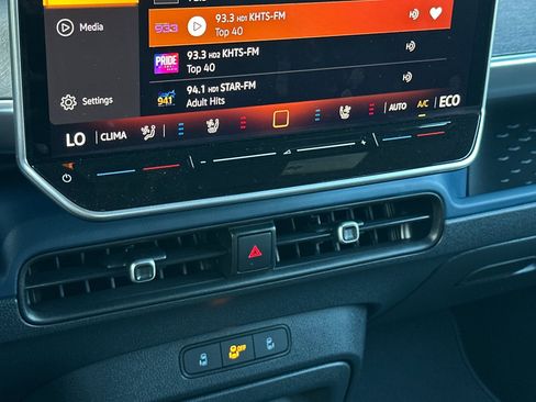 New 2025 Volkswagen ID. Buzz Pro S image 20