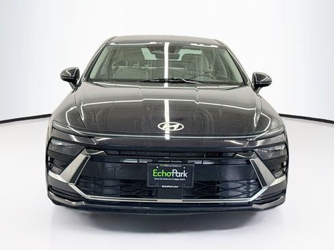 Used 2025 Hyundai Sonata SEL FWD image 2