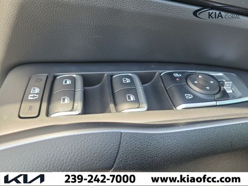 New 2026 Kia Sorento LX FWD image 17