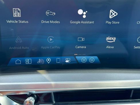 New 2025 Cadillac Lyriq Sport image 15