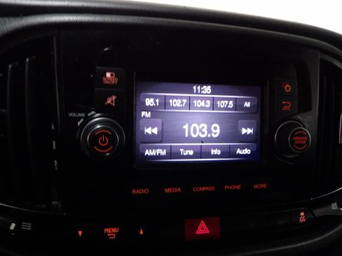 Used 2019 RAM ProMaster City Tradesman image 16