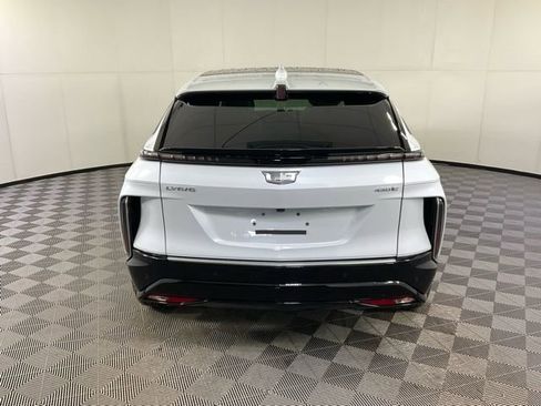 New 2026 Cadillac Lyriq Luxury w/ LPO, Floor Liner Package image 5