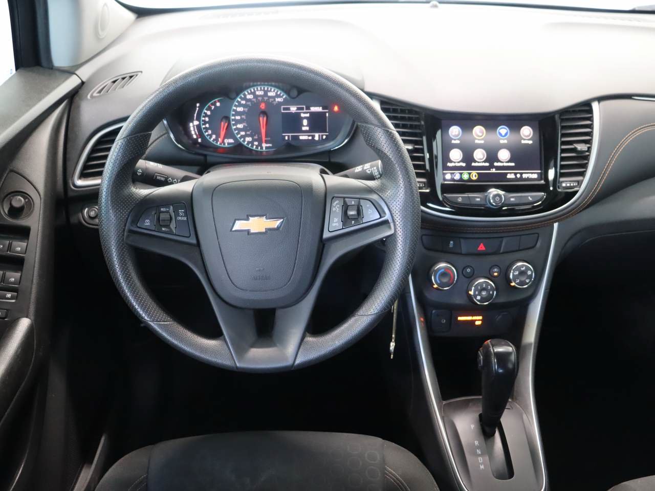 Used 2022 Chevrolet Trax LS w/ Tint and Cruise Package FWD image 11