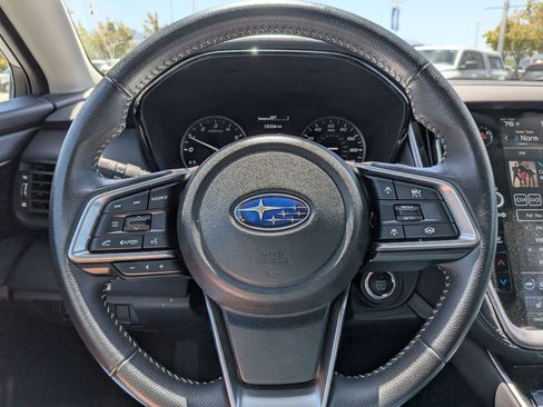 Used 2025 Subaru Outback Premium AWD/4WD image 15