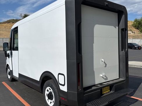 New 2025 Chevrolet Brightdrop 400 w/ Battery Pack, Max Range image 5