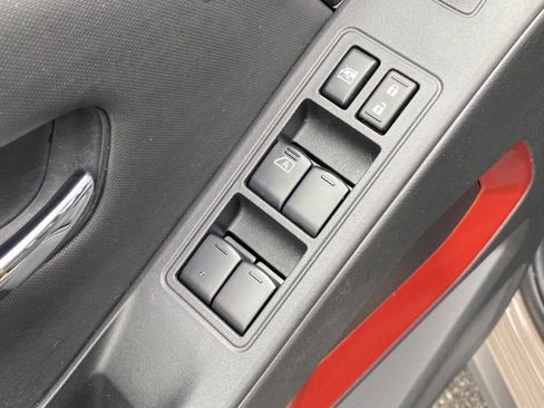 Used 2023 Nissan Frontier PRO-4X w/ Pro Convenience Package image 12