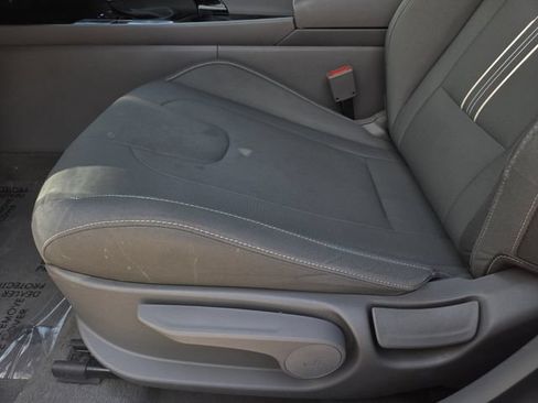Used 2024 Hyundai Elantra SEL w/ Convenience Package FWD image 14