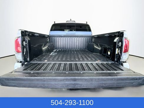 Used 2022 Toyota Tacoma TRD Sport w/ Technology Package RWD image 24