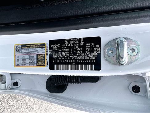Used 2025 Kia Sportage EX FWD image 35