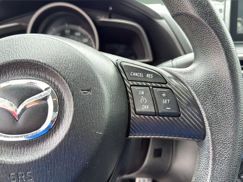 Used 2016 MAZDA MAZDA3 i Sport FWD image 21