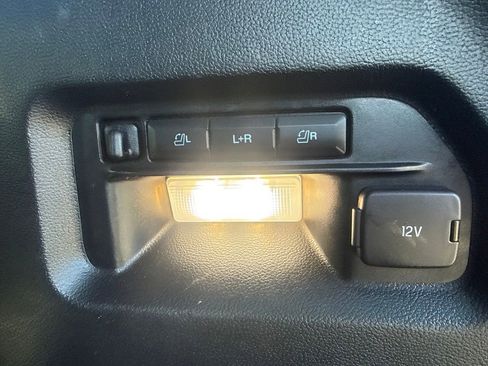 Used 2020 Ford Explorer ST AWD/4WD image 11