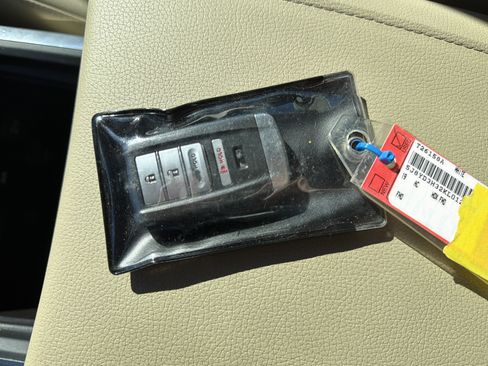 Used 2019 Acura MDX image 38