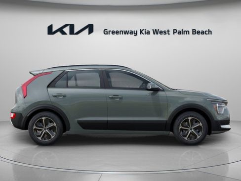 New 2026 Kia Niro EX image 9