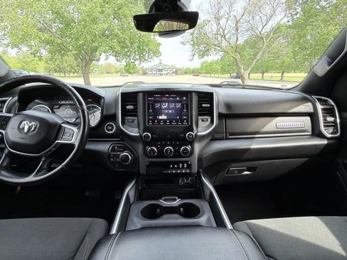 Used 2021 RAM 1500 Big Horn AWD/4WD image 3