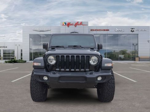 Used 2018 Jeep Wrangler Unlimited Sport S AWD/4WD image 8