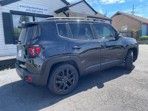 Used 2019 Jeep Renegade Altitude w/ Quick Order Package 2XM FWD image 12