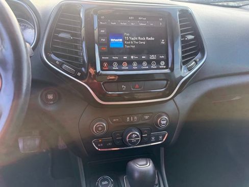 Used 2020 Jeep Cherokee Limited AWD/4WD image 9
