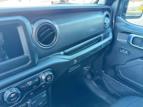Used 2023 Jeep Wrangler Sport S image 18