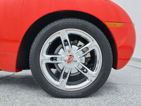Used 2003 Chevrolet SSR w/ Preferred Equipment Group image 30