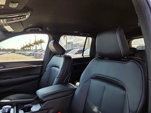 New 2026 Jeep Grand Cherokee Limited RWD image 11