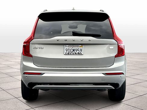 Used 2023 Volvo XC90 T8 Ultimate w/ Lounge Package image 7