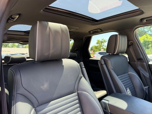 Used 2018 Land Rover Discovery HSE Luxury AWD/4WD image 11