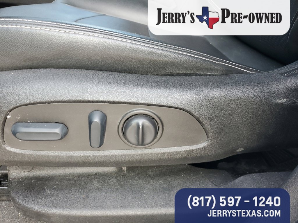 Used 2022 GMC Terrain SLT FWD image 9