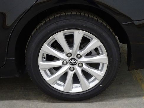 Used 2019 Toyota Camry LE image 41