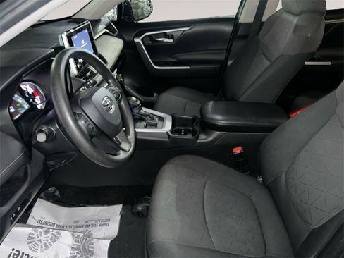 Used 2024 Toyota RAV4 XLE image 9