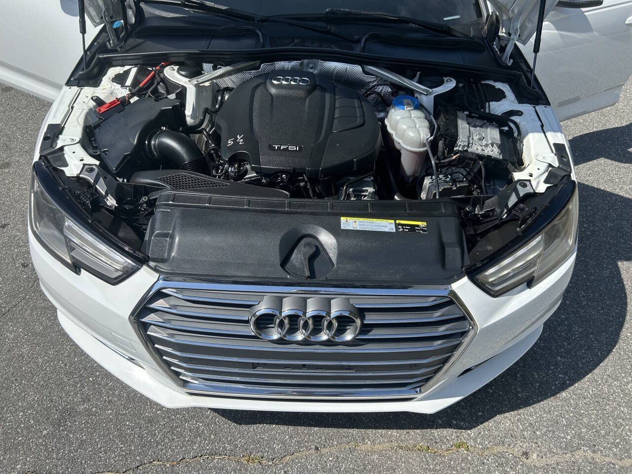 Used 2017 Audi A4 2.0T Premium FWD image 17
