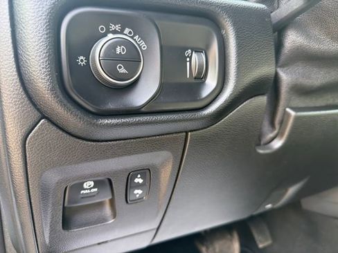 Used 2021 RAM 1500 Big Horn image 22