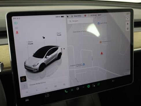 Used 2023 Tesla Model Y Long Range AWD/4WD image 33