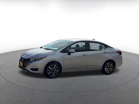 Used 2025 Nissan Versa SV FWD image 8