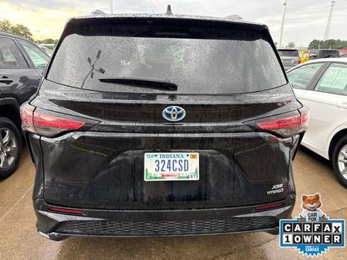 Used 2023 Toyota Sienna XSE w/ XSE Plus Package FWD image 6