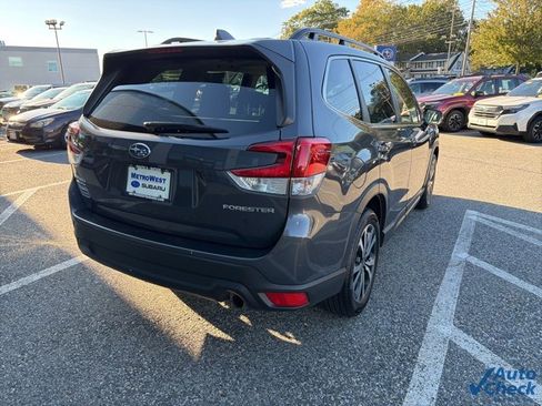 Used 2023 Subaru Forester Limited image 8