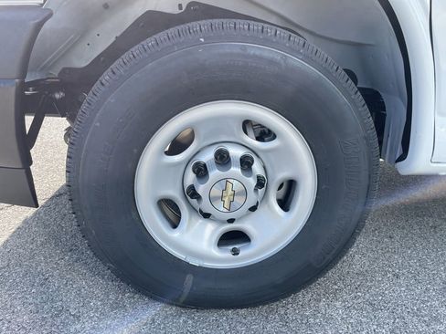 New 2025 Chevrolet Express 2500 image 53