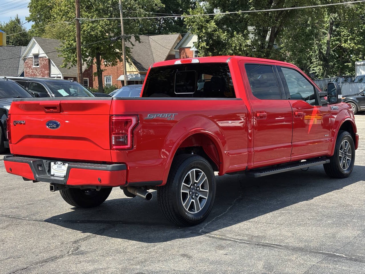 Used 2017 Ford F150 Lariat w/ Equipment Group 502A Luxury AWD/4WD image 8