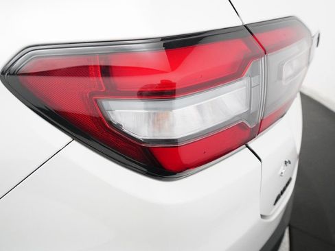 Certified 2025 Honda Pilot Black Edition image 28