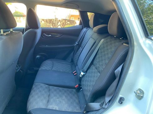 Used 2018 Nissan Rogue Sport AWD image 35