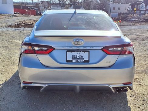 Used 2024 Toyota Camry SE image 28