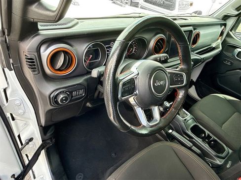 Used 2021 Jeep Gladiator Mojave image 10