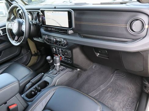 Used 2025 Jeep Wrangler Unlimited Rubicon 392 AWD/4WD image 33